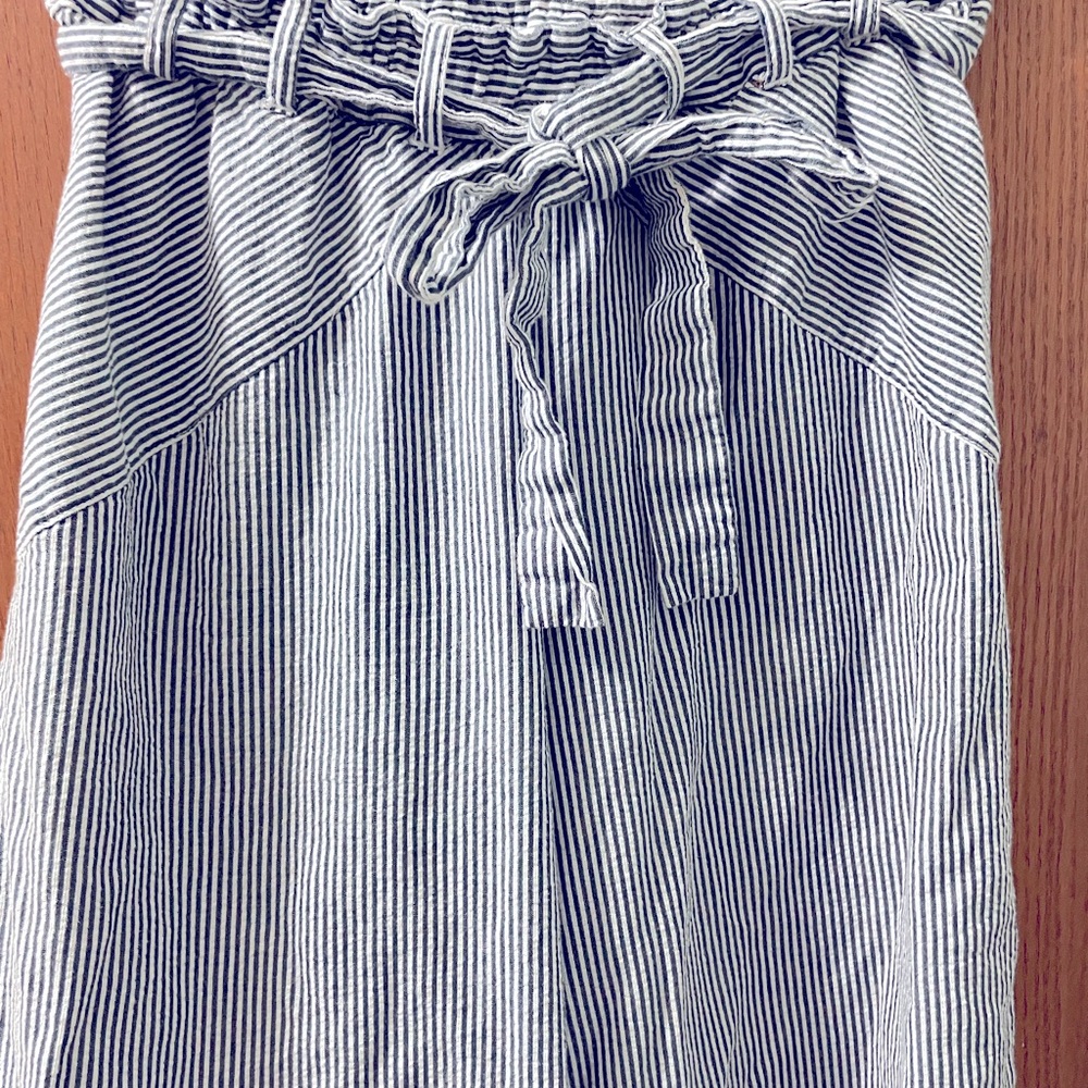 ANTHROPOLOGIE brand Lilka pants. Gray & white striped